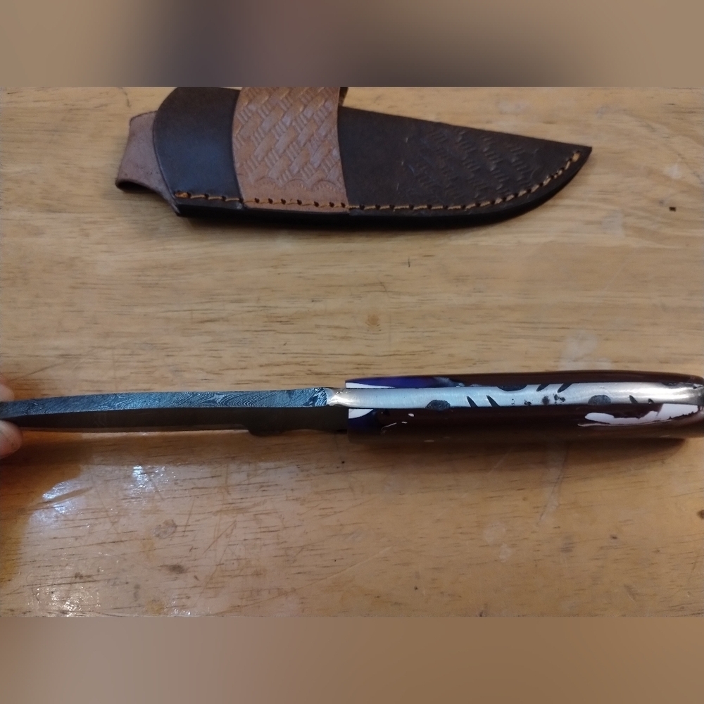 New Mens Damascus Steel Blade Knife with Leather Sheath - Picture 7 of 9